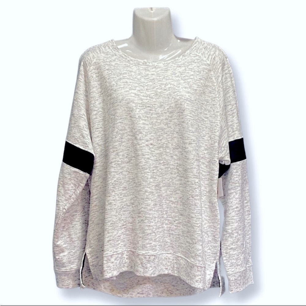 Bobbie Brooks White and Black Heathered Long Sleeve Top with Black Stripes